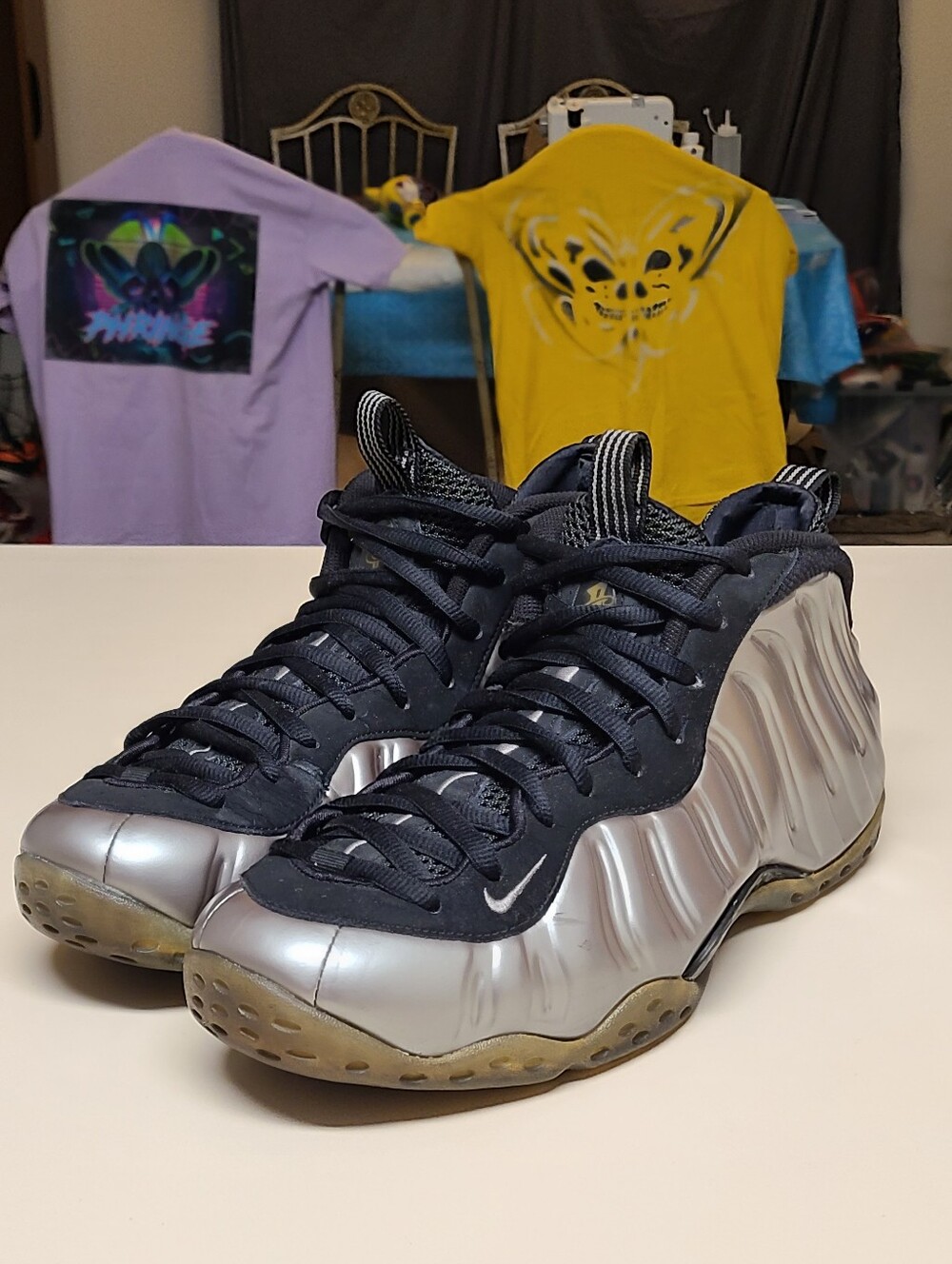 Nike Air Foamposite One Metallic Pewter mid top basketball sneakers size 11